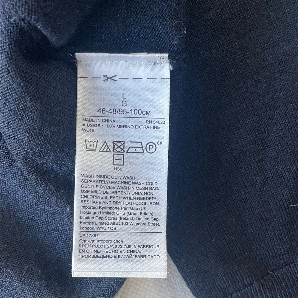 Banana Republic Merino Wool Turtleneck Sweater, Navy, Size Large - Picture 5 of 5